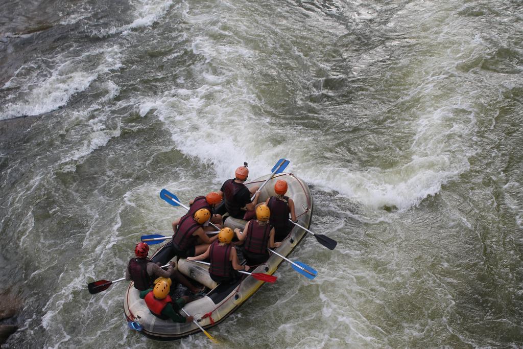 Rafters Retreat Hotel Kitulgala Exterior photo